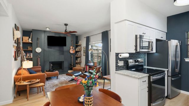 203 E 31st ST 102, Austin, TX 78705