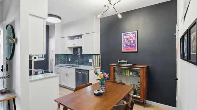 203 E 31st ST 102, Austin, TX 78705