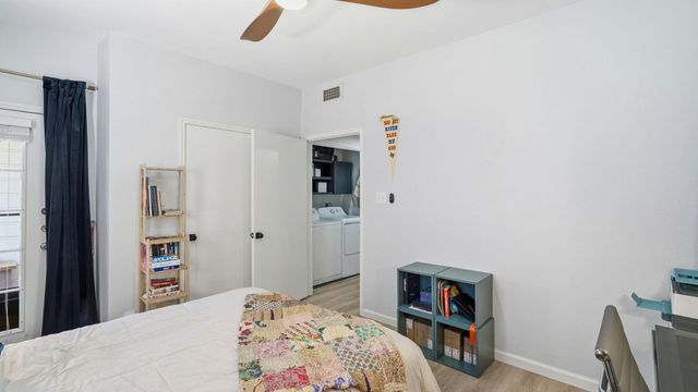 203 E 31st ST 102, Austin, TX 78705