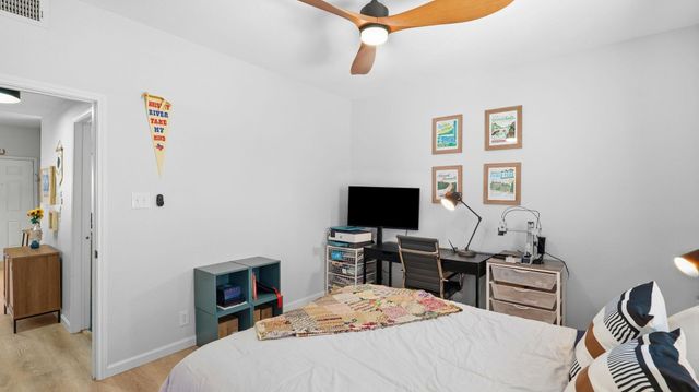 203 E 31st ST 102, Austin, TX 78705