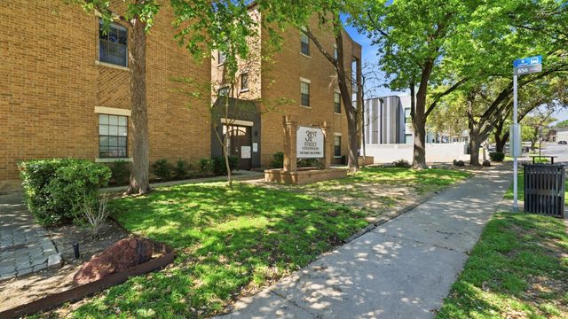 203 E 31st ST 102, Austin, TX 78705