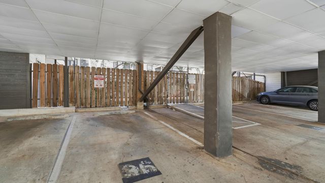 203 E 31st ST 102, Austin, TX 78705