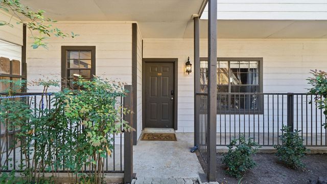 203 E 31st ST 102, Austin, TX 78705