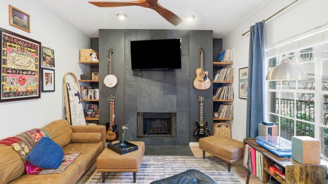 203 E 31st ST 102, Austin, TX 78705