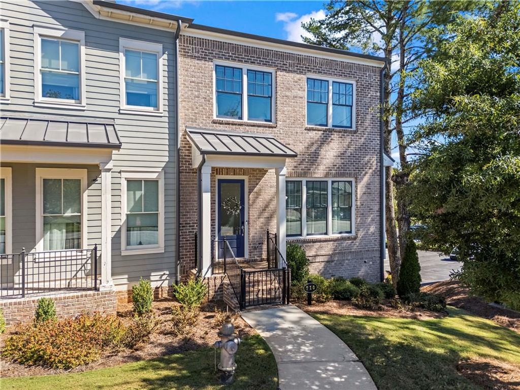 710 Elmwood Way, Roswell, GA 30075