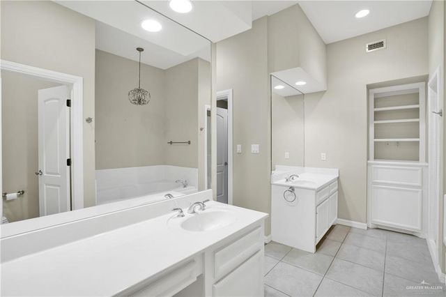 301 Bales Road 4, Mcallen, TX 78503