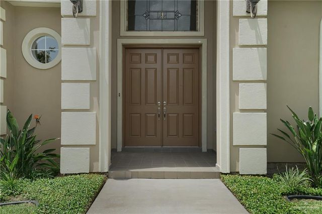 301 Bales Road 4, Mcallen, TX 78503