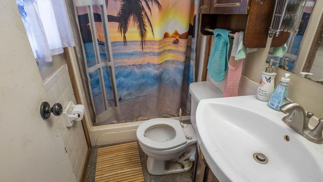 1820 Wayhaven Drive, West Plains, MO 65775