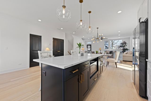 1522 N Leamington Avenue, Chicago, IL 60651