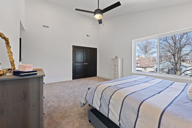 1522 N Leamington Avenue, Chicago, IL 60651