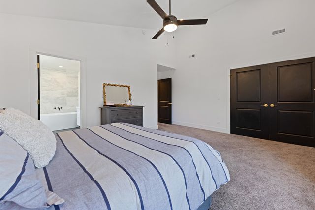 1522 N Leamington Avenue, Chicago, IL 60651