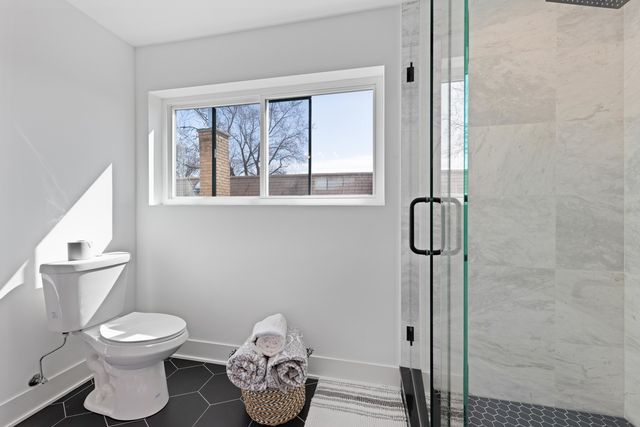 1522 N Leamington Avenue, Chicago, IL 60651