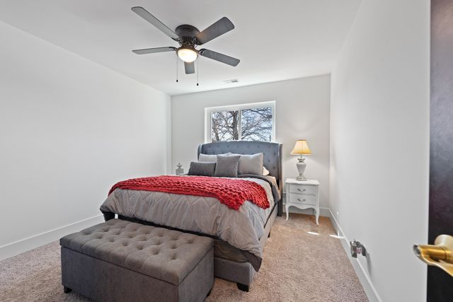 1522 N Leamington Avenue, Chicago, IL 60651