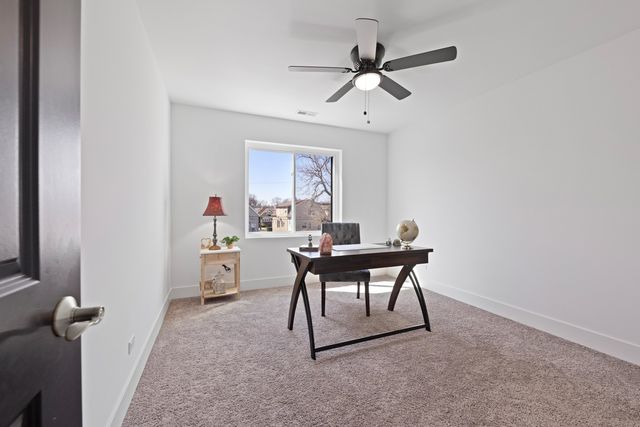 1522 N Leamington Avenue, Chicago, IL 60651