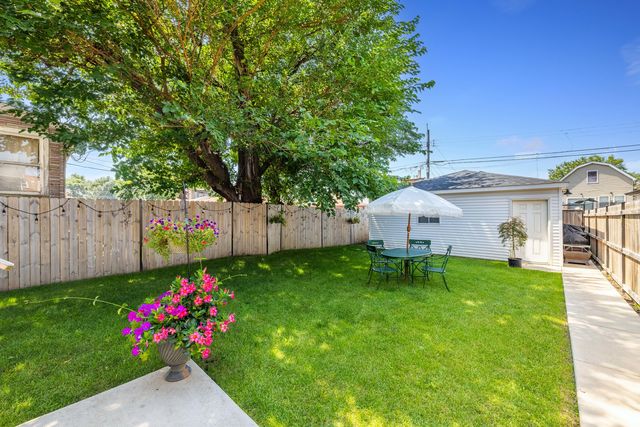 1522 N Leamington Avenue, Chicago, IL 60651