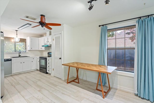 109 White Sands DR, Lakeway, TX 78734