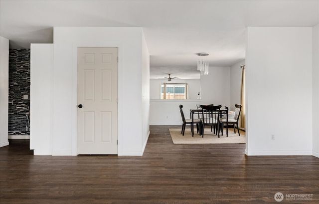 1853 SW Olive St., Oak Harbor, WA 98277