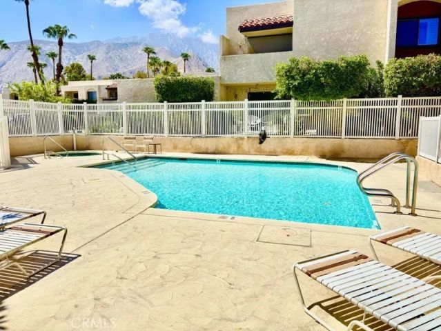 200 E Racquet Club 45, Palm Springs, CA 92262