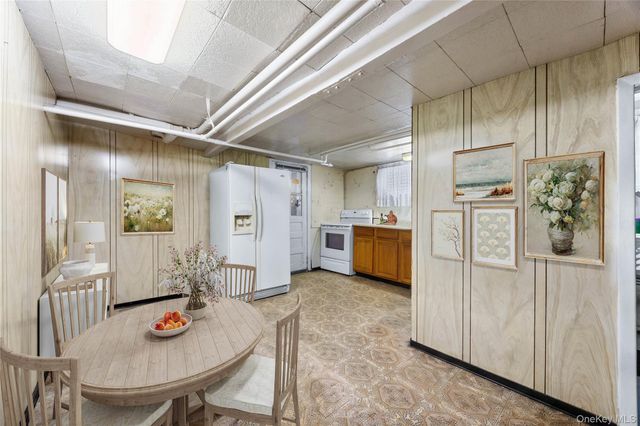 3707 20th Road, Astoria, NY 11105