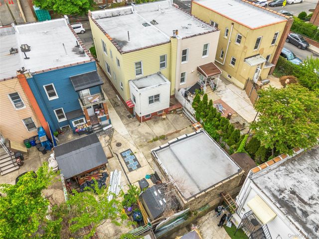 3707 20th Road, Astoria, NY 11105
