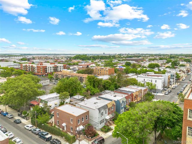 3707 20th Road, Astoria, NY 11105