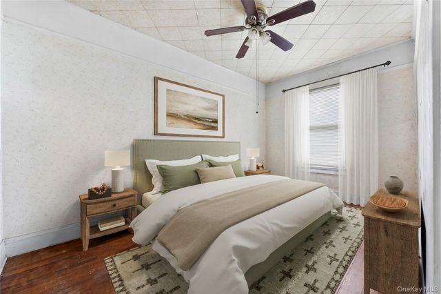 3707 20th Road, Astoria, NY 11105