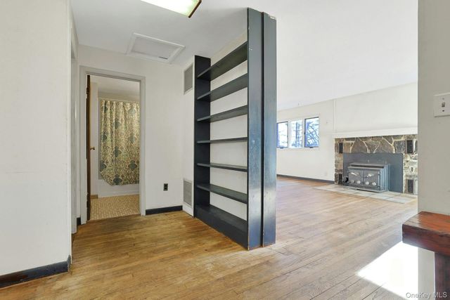 35 Mountain Trail, Croton-on-hudson, NY 10520