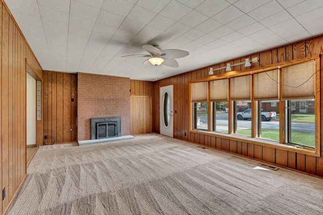 545 N Colby Ave, Valley Center, KS 67147