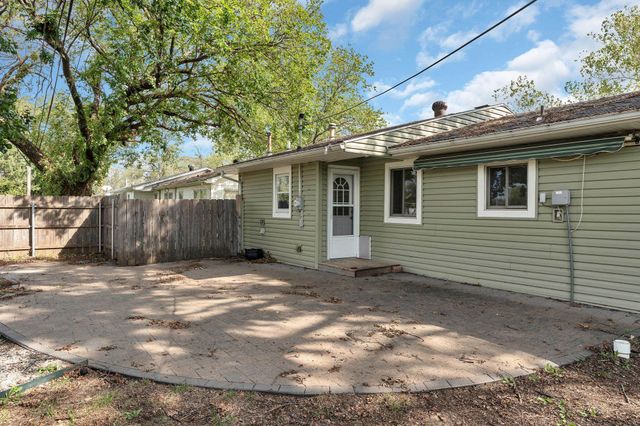 545 N Colby Ave, Valley Center, KS 67147