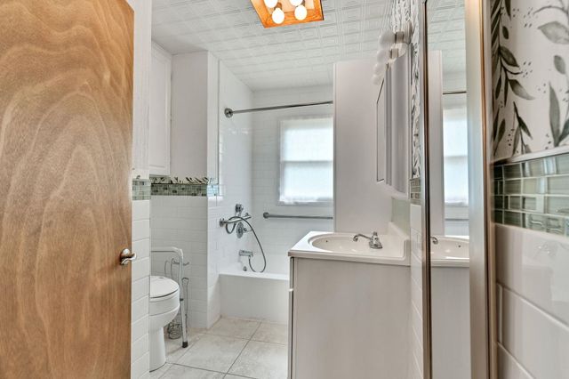 545 N Colby Ave, Valley Center, KS 67147