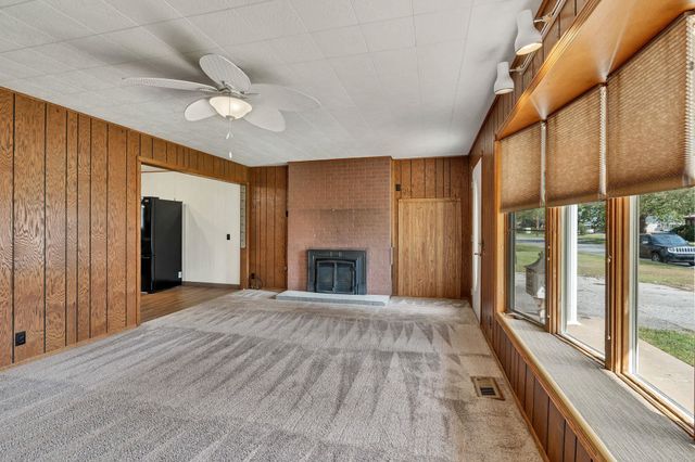 545 N Colby Ave, Valley Center, KS 67147