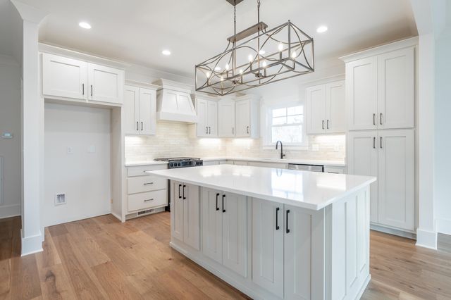 204 Goose Creek Circle, Soddy Daisy, TN 37379