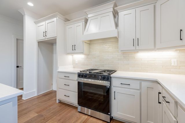 204 Goose Creek Circle, Soddy Daisy, TN 37379