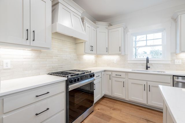 204 Goose Creek Circle, Soddy Daisy, TN 37379