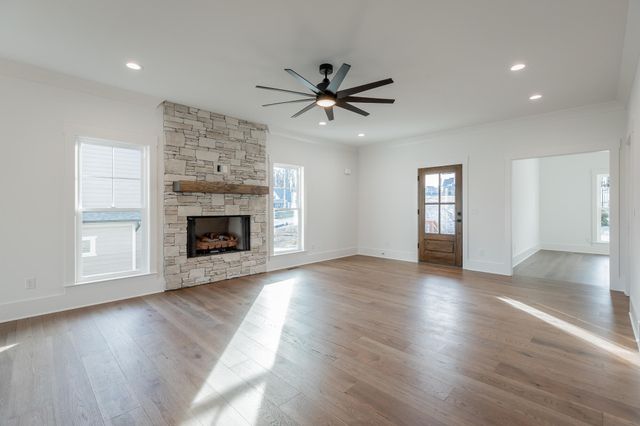 204 Goose Creek Circle, Soddy Daisy, TN 37379