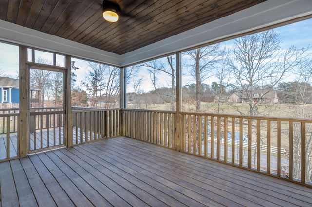 204 Goose Creek Circle, Soddy Daisy, TN 37379