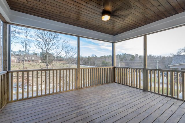 204 Goose Creek Circle, Soddy Daisy, TN 37379