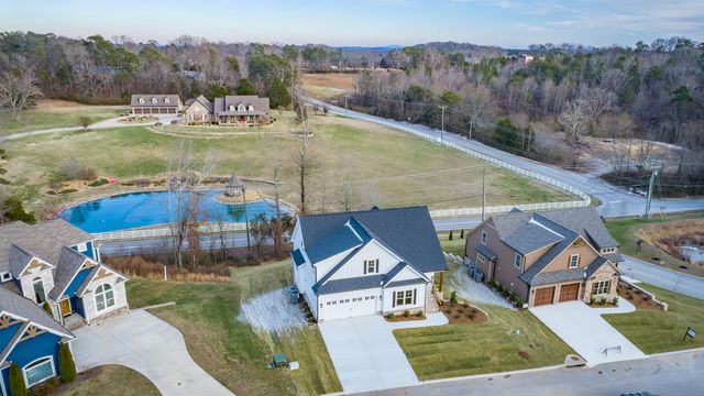 204 Goose Creek Circle, Soddy Daisy, TN 37379
