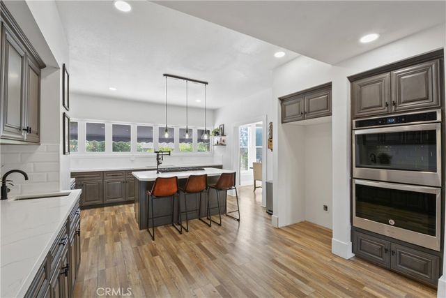 1033 W Palm Avenue, Redlands, CA 92373