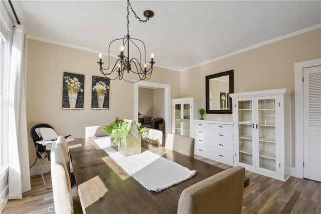 1033 W Palm Avenue, Redlands, CA 92373