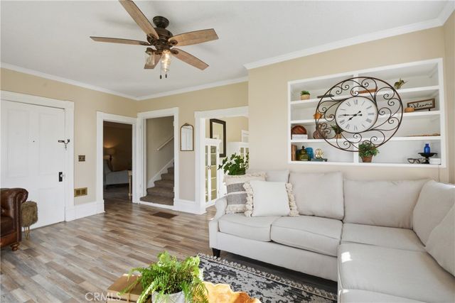 1033 W Palm Avenue, Redlands, CA 92373