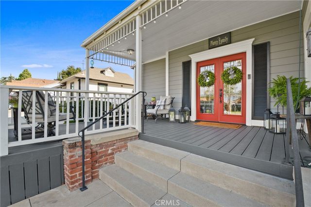 1033 W Palm Avenue, Redlands, CA 92373