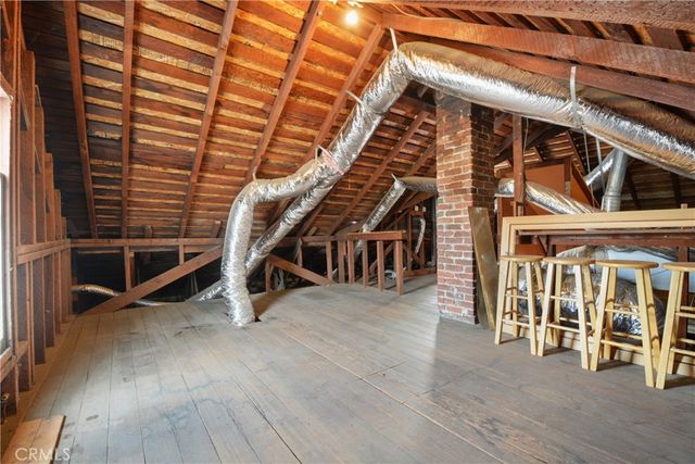 1033 W Palm Avenue, Redlands, CA 92373