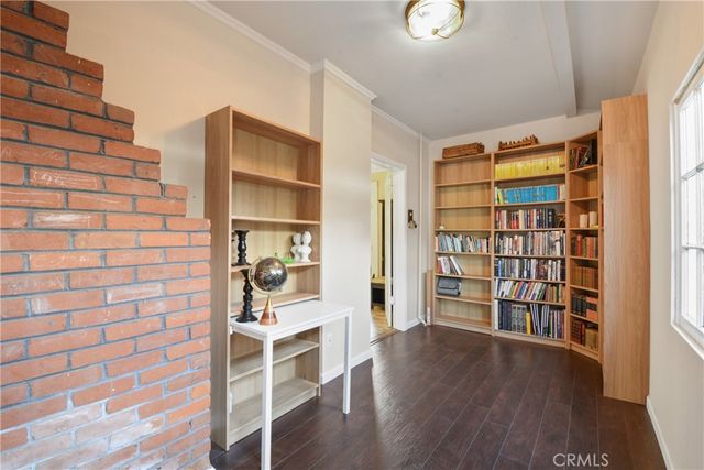 1033 W Palm Avenue, Redlands, CA 92373