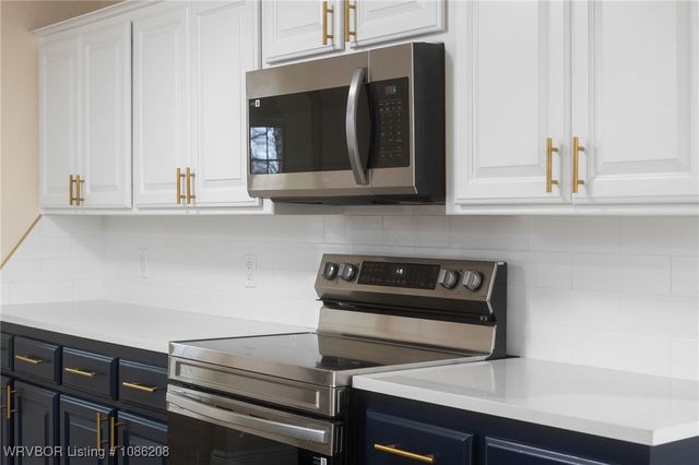 1401 Azure Hills Drive, Van Buren, AR 72956