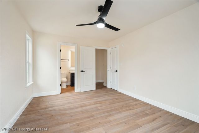 1401 Azure Hills Drive, Van Buren, AR 72956