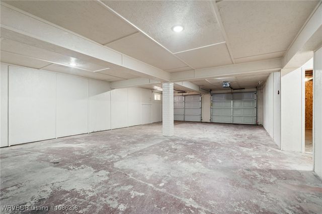 1401 Azure Hills Drive, Van Buren, AR 72956