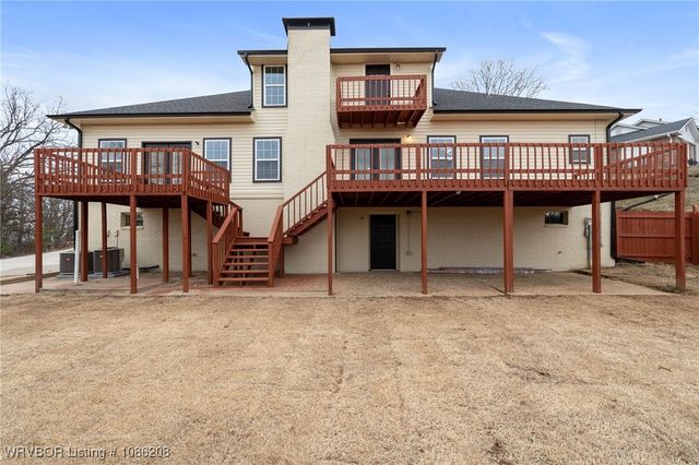 1401 Azure Hills Drive, Van Buren, AR 72956