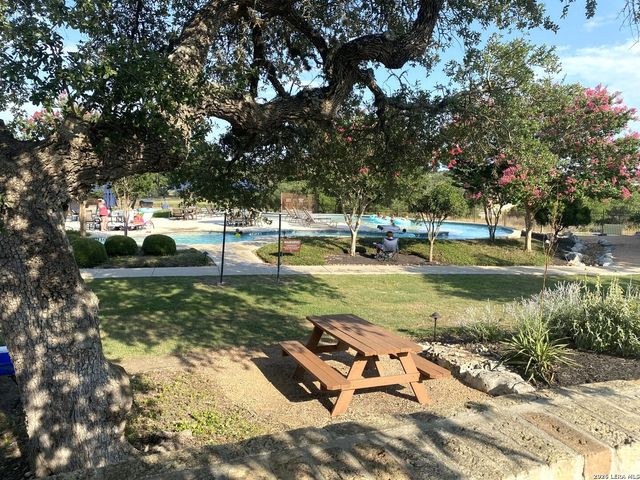 140 FLY LINE TRL, New Braunfels, TX 78132