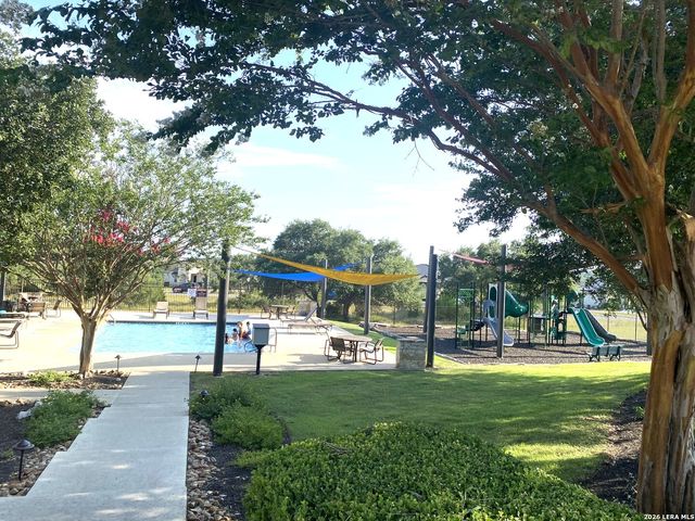 140 FLY LINE TRL, New Braunfels, TX 78132